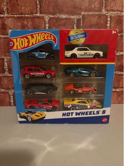 2024 Hot Wheels 8 Pack With Nissan Skyline H/T 2000 GTX, VW & Lambo Etc (2E)