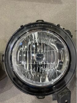 Jeep Gladiator stock front halogen headlights only