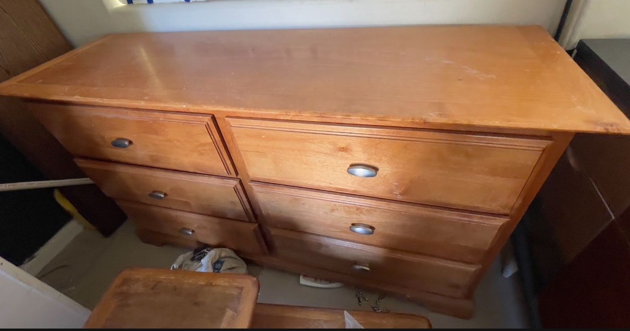 Wood Dresser