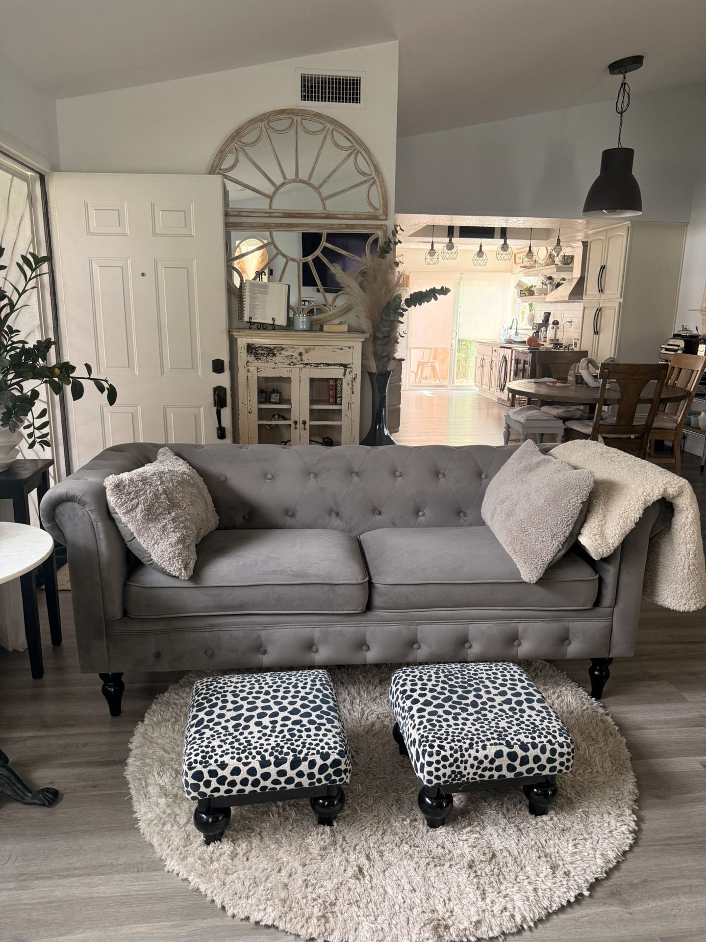 **SUPER STEAL!!**$300 SOFA SET!***