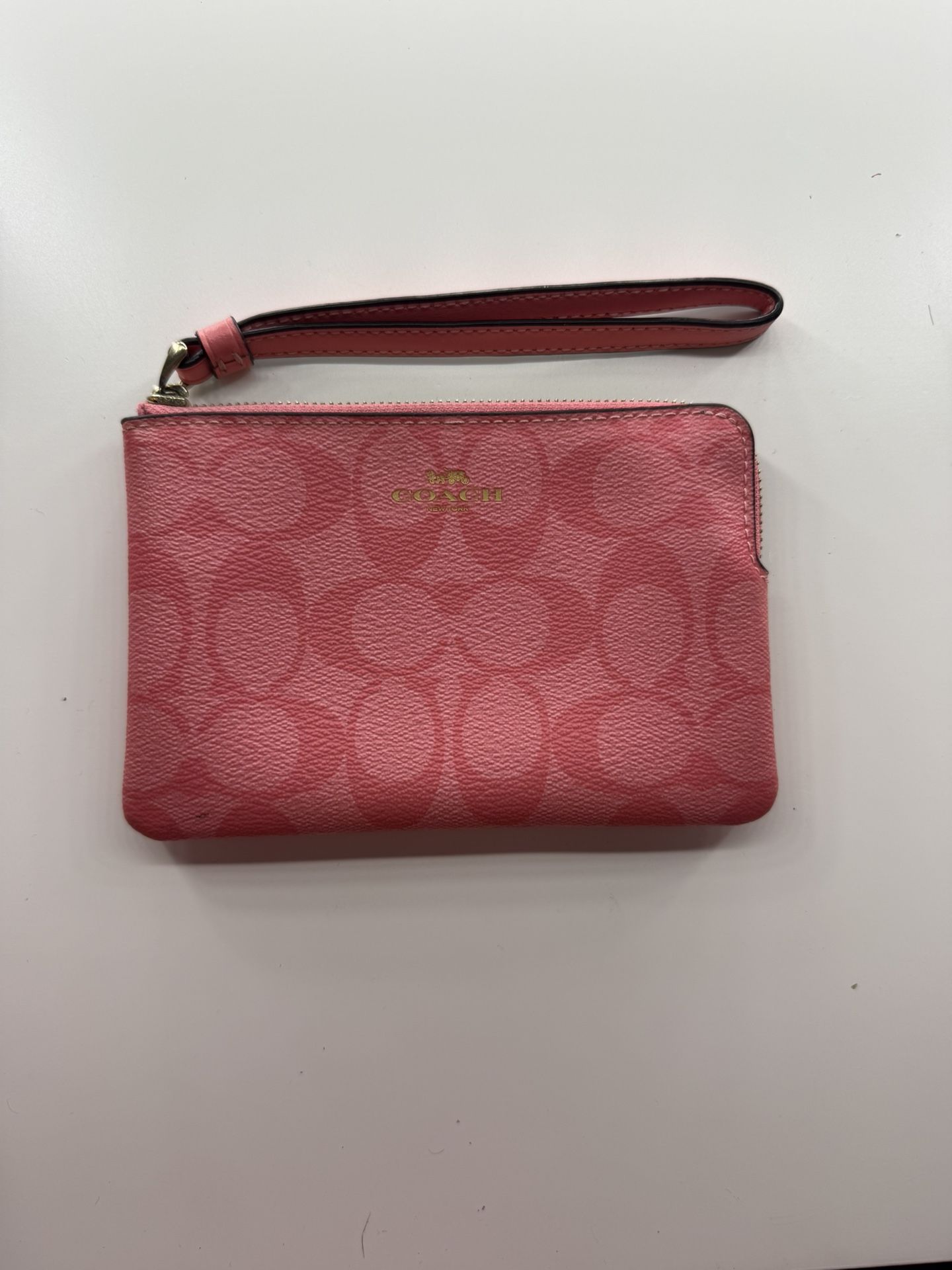 pink coach wristlet