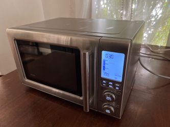 Breville Stainless CombiWave 3 in 1 Microwave Airfryer Convection Oven
