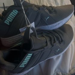 Puma Athletic Sneakers Size 6.5 Woman’s 