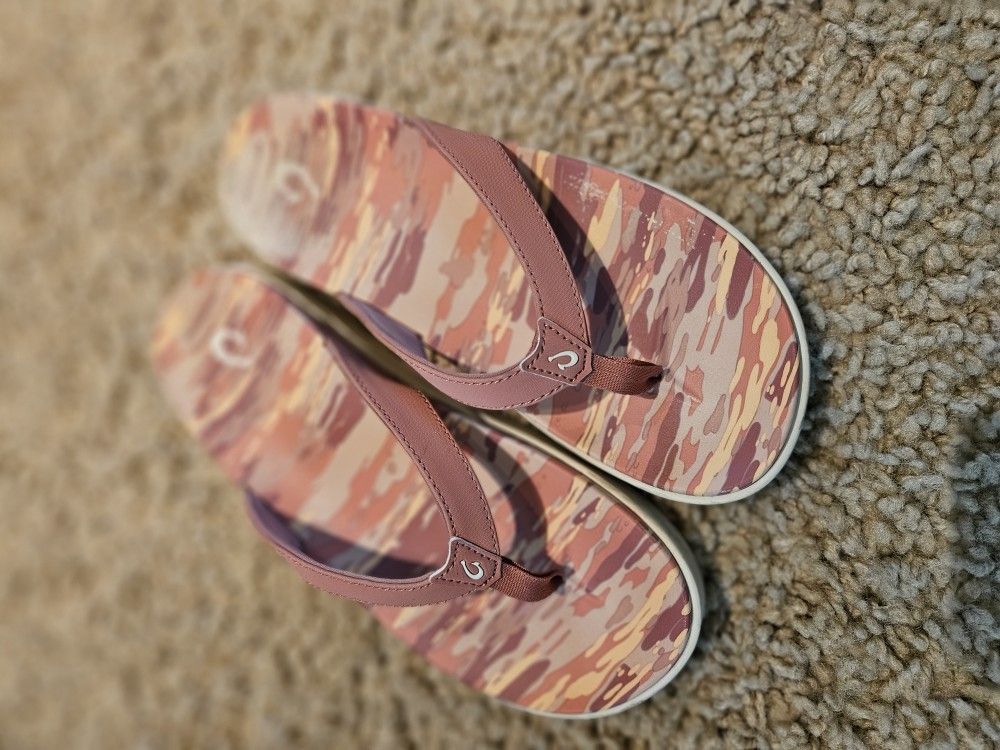 Womens Olukai Pink Flip Flops Size 8