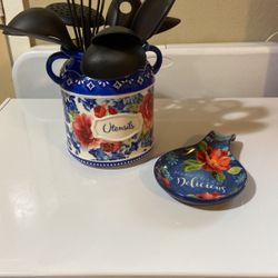 Pioneer Woman Utensil Holder And Spoon Rest 