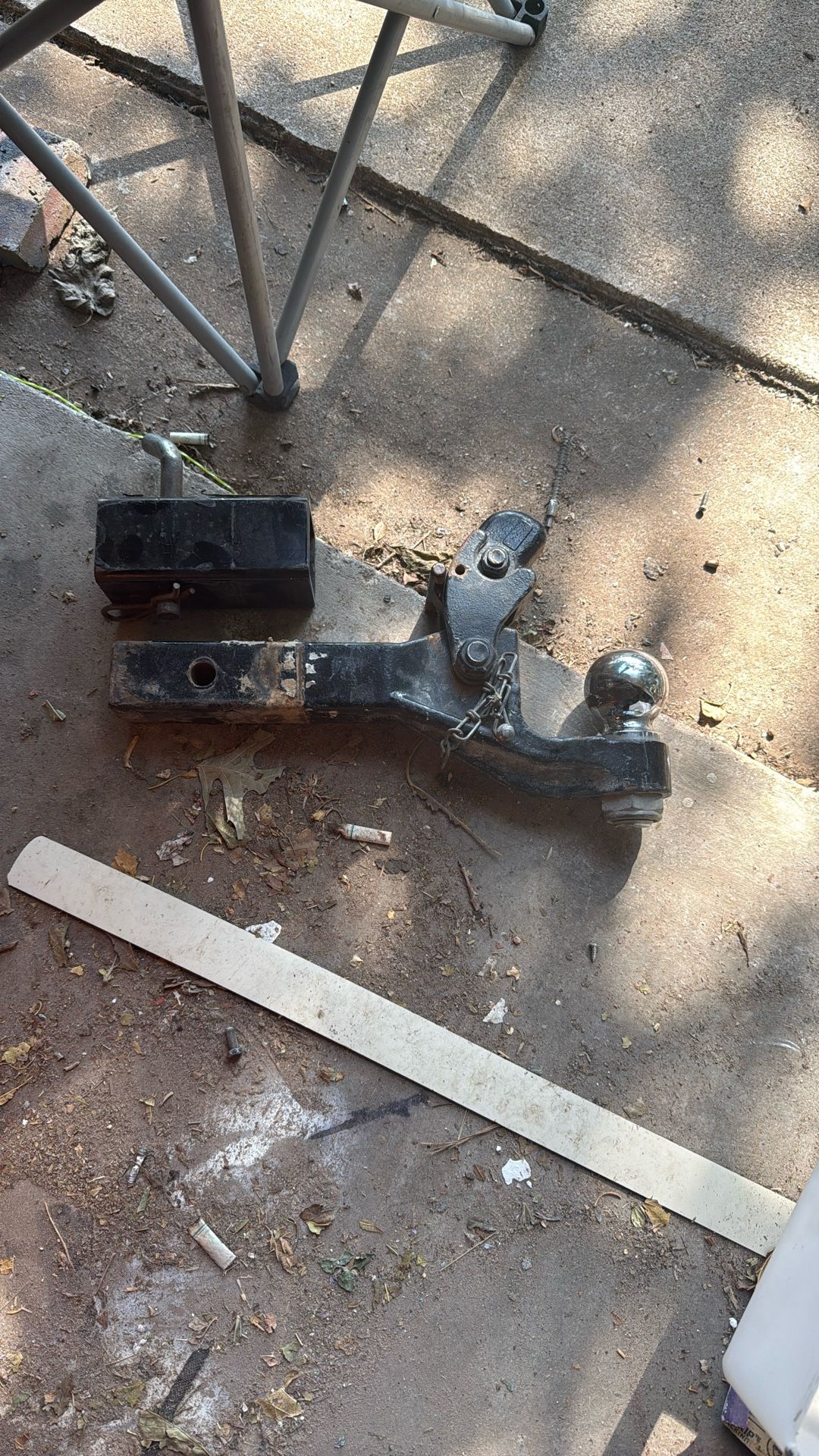 Trailer Hitch. 2 5/16 Ball