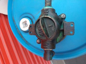 Raw water strainer