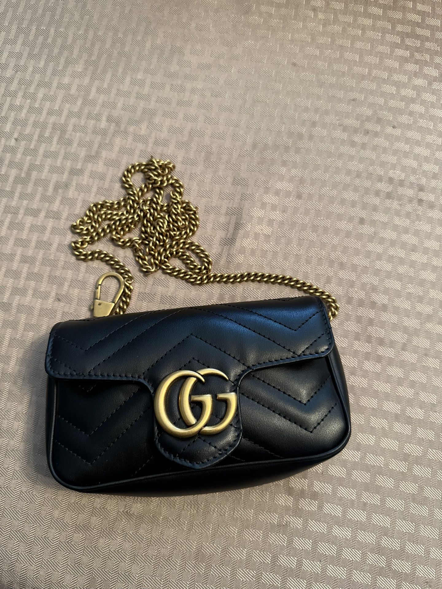 Pristine Authenticated Small Black Gucci Bag