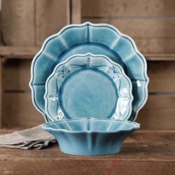 🍽️ 12-Piece Dinnerware Set – Denim Blue – Service for 4 – New in Box