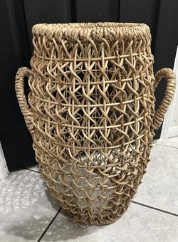 Small Hand-Woven Water Hyacinth & Rattan Lantern