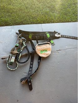 Climbing belt