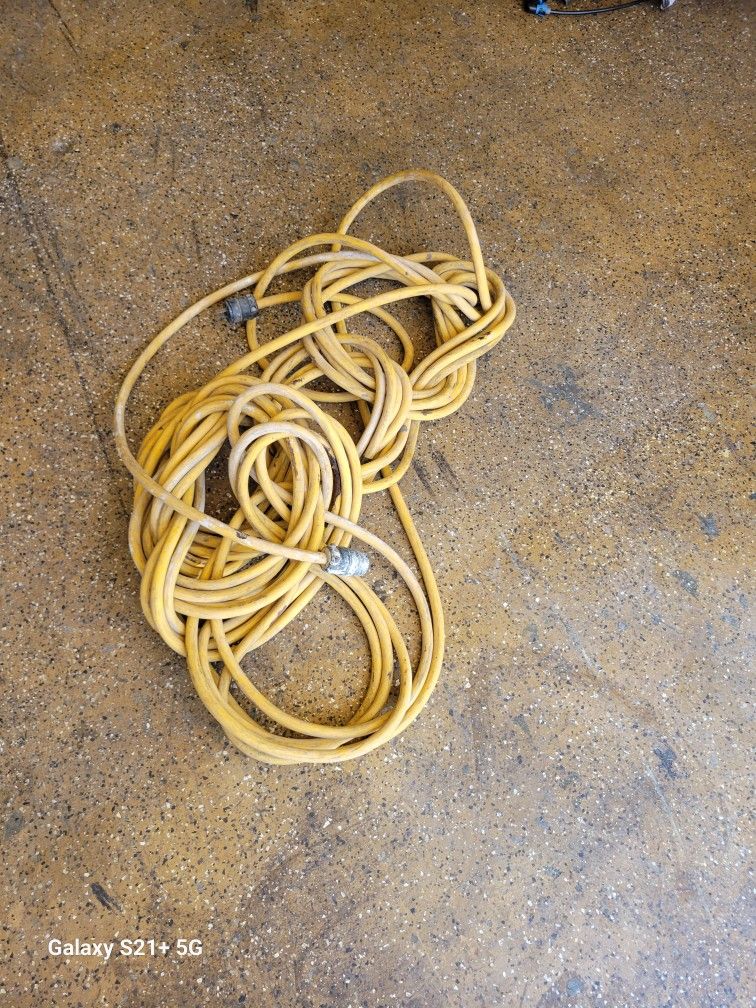 Extension Cord 100ft