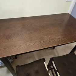 Table With 2 Chairs !!! 