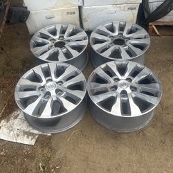 Set of Toyota Tundra 20x8 Silver