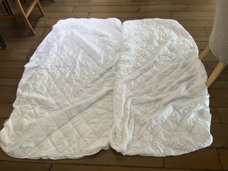 Twin XL mattress protector