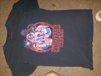 Medium stranger thing shirt