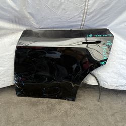 2018 Tesla Model Y Left Rear Door Shell