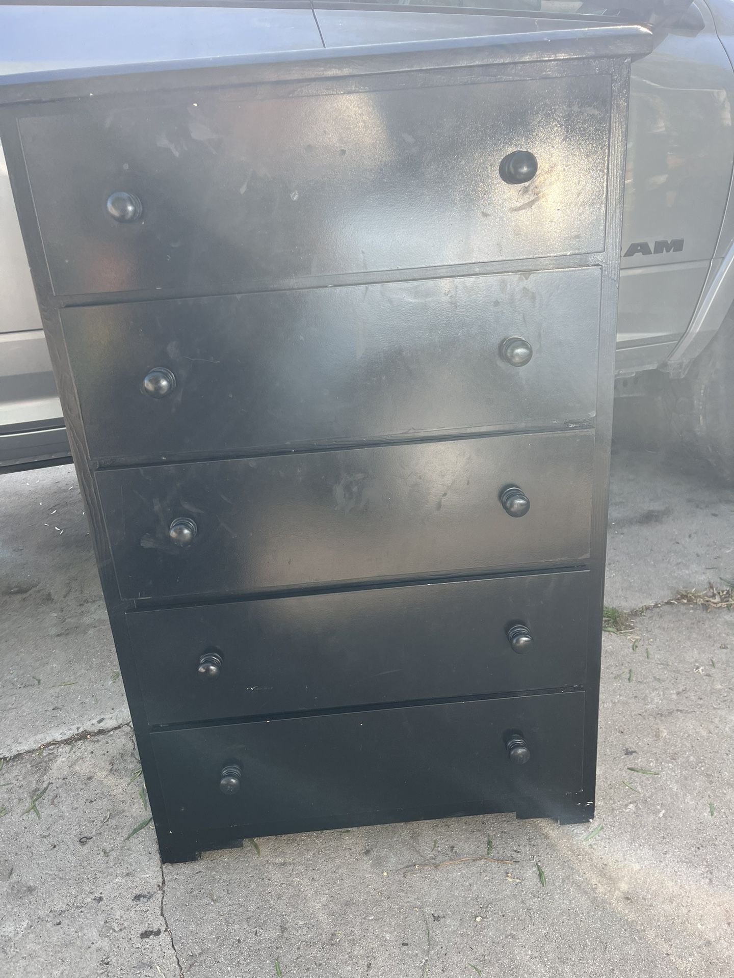 Dresser