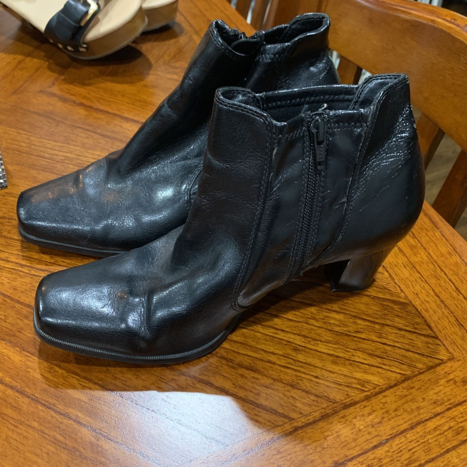 Black Dress Boots 