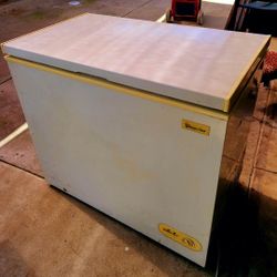 chest freezer 