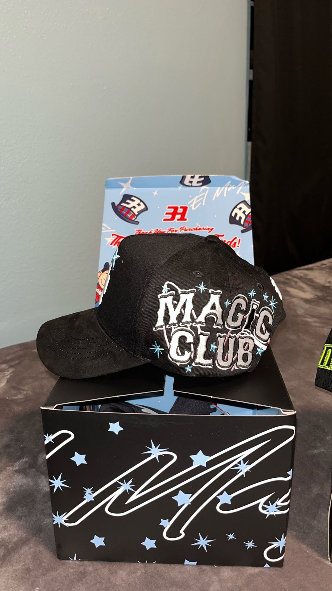 Thirty One Magico Collab