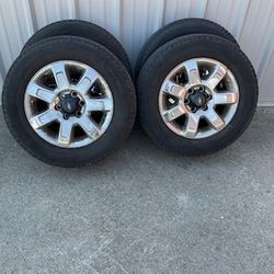 Michilin Defender LTX 265-60r-18