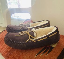 New Ugg Mens Slippers Size 8