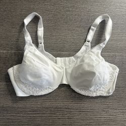 Olga Bra 38C Underwire White Lace Soft Cup Adjustable Strap luxury fit 35063