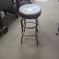 Husky 29 In Shop Stool 360 Swivel Seat