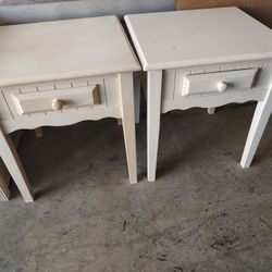 FUNDRAISER - End Table / Nightstand with Drawer