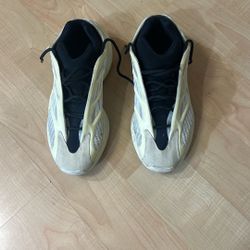 Adidas Yeezy 700 V3 Azael 