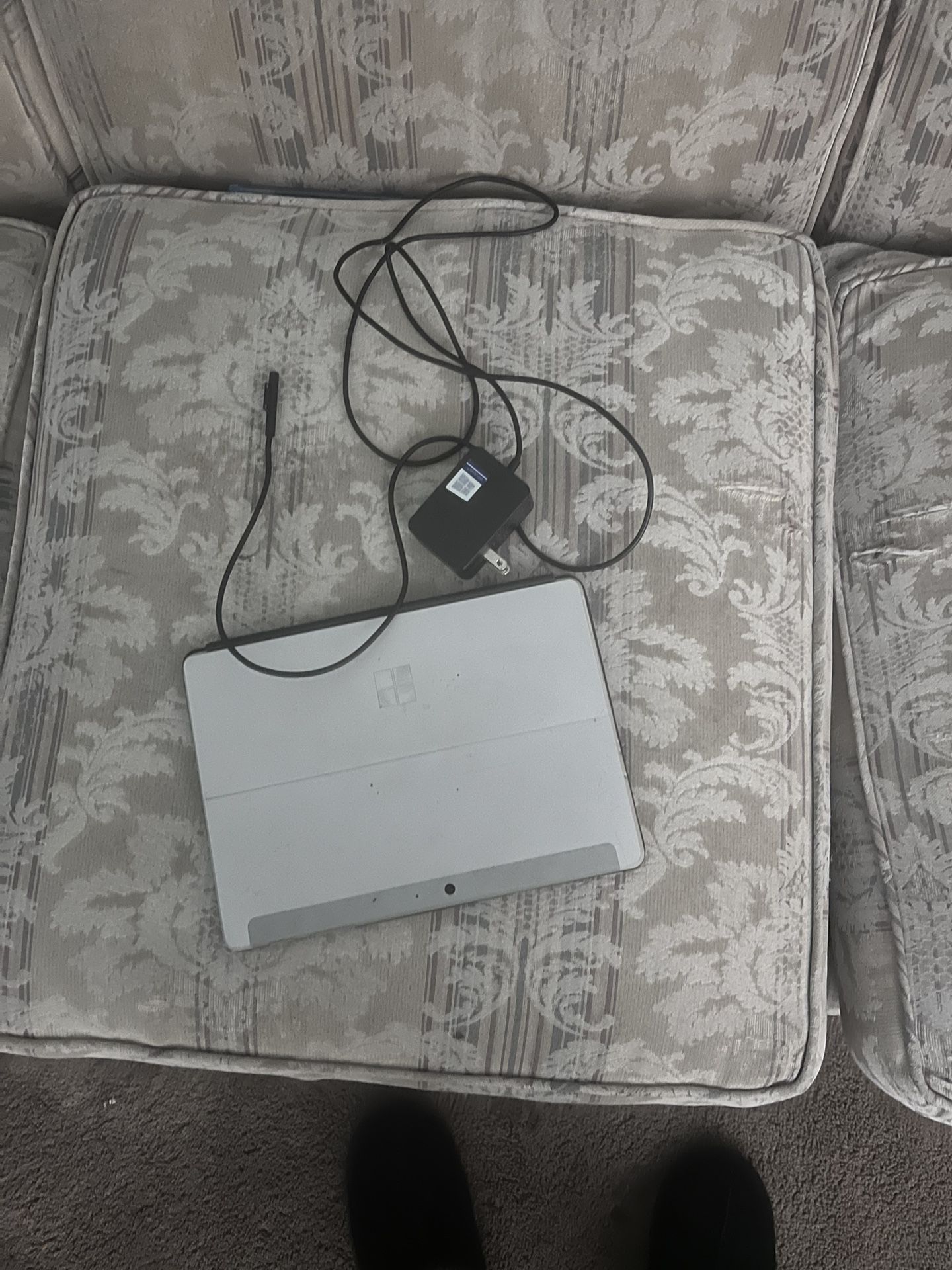 Window 2 in 1 Laptop