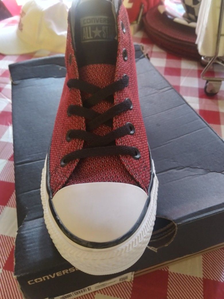 Red Converse