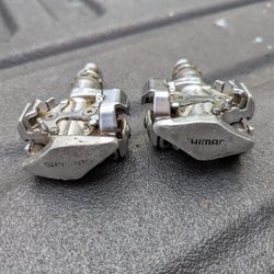 Shimano PD-M747 Clipless Mountain Bike Pedals 