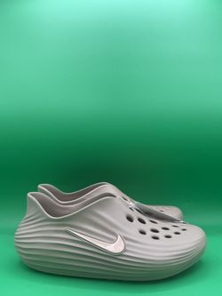 Nike Rejuven8 “Khaki” Size 8 Brand New In Box 