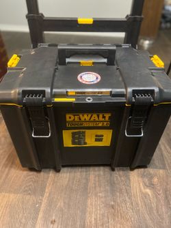 DeWalt Pack Out (New)