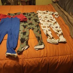 TODDLER PAJAMAS SIZE 4T 