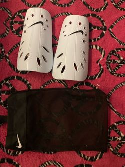 Nike  shin guards