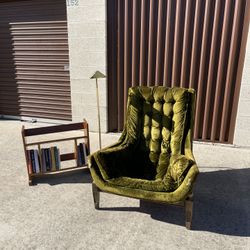 1960’s Castro Convertibles Tufted Mid-Century Lounger in green velvet