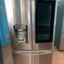 LG Refrigerator With Instaview S4