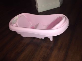 Baby bath tub