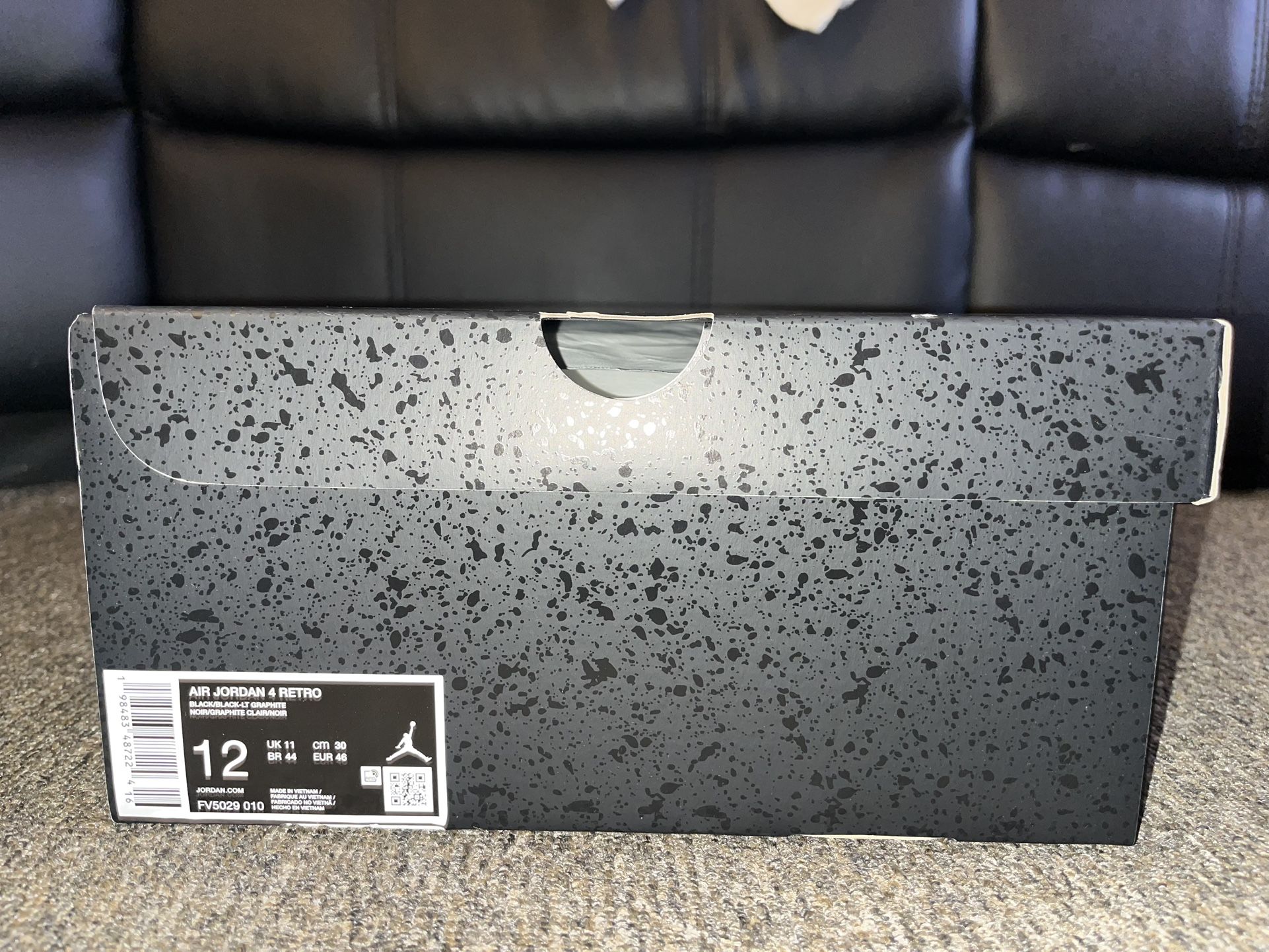 Jordan 4 Black Cat M12 