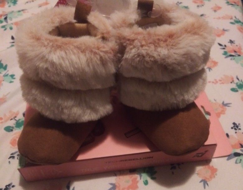 Fur Boots 0-3 Months