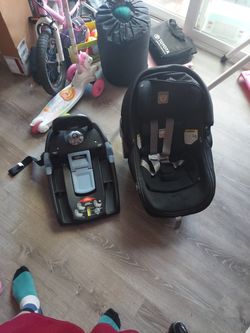 Peg Perego Baby Car Seat