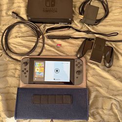 Nintendo Switch console (32 GB; V2 Model)