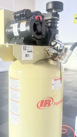 Ingersoll Rand Vertical Air Compressor