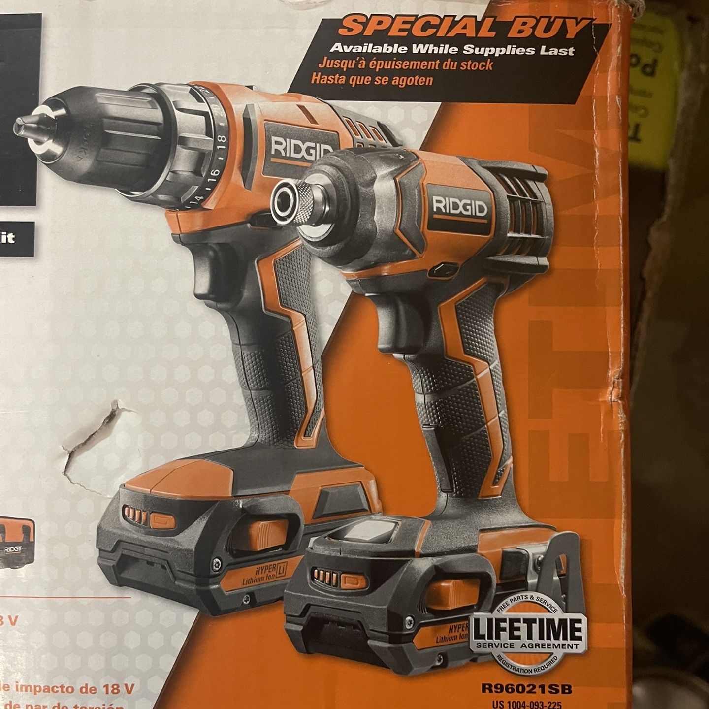 Ridgid 18v Cordless 2 Tool Combo Kit with 1 2 Drill Driver 1 4 Impact Driver R96021SB for Sale in New York NY OfferUp