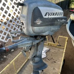 Evinrude Fleetwin 7.5 outboard And Gas Tank