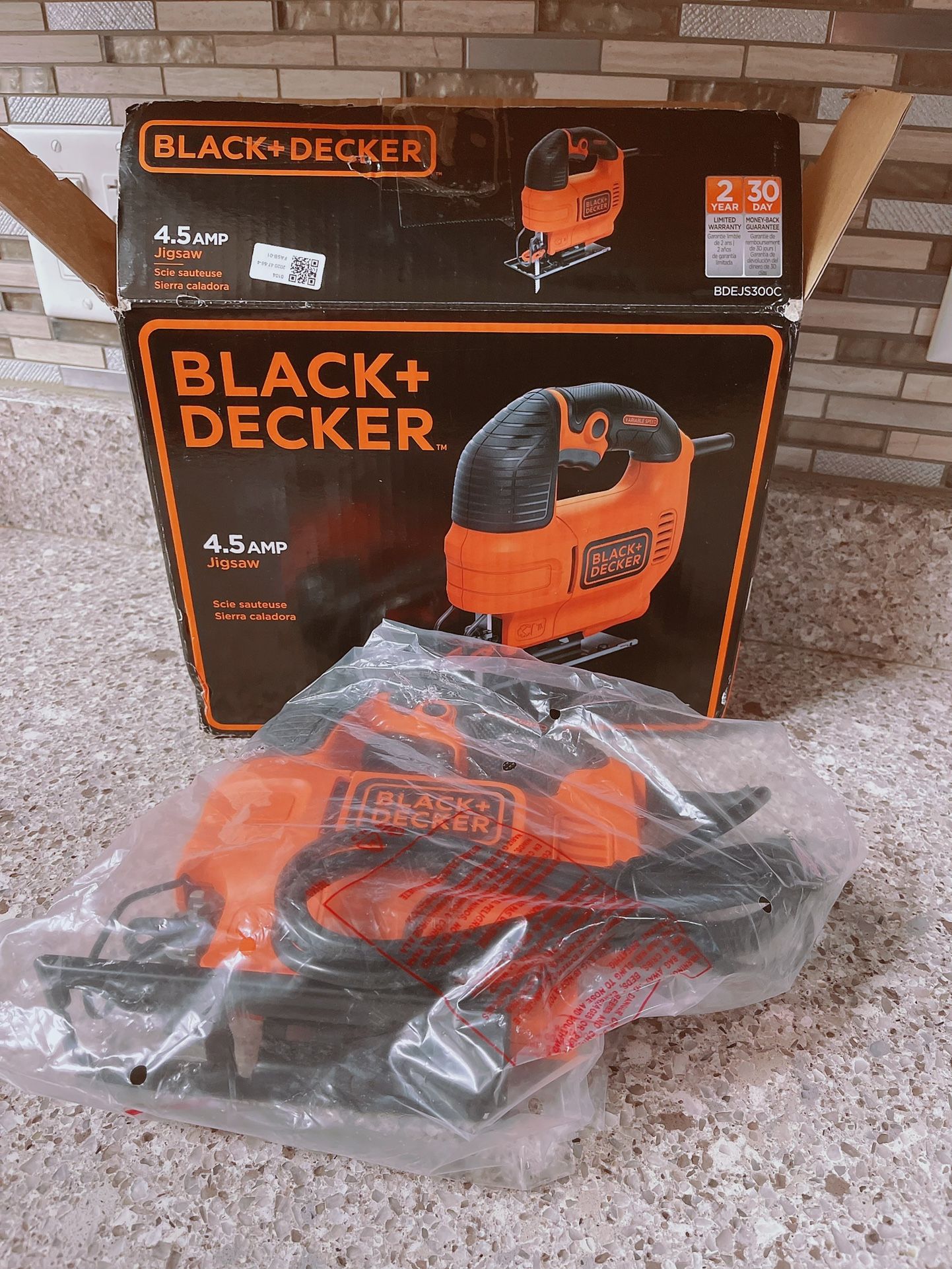 BLACK+DECKER BDEJS300C 4.5-AMP Corded Jig Saw