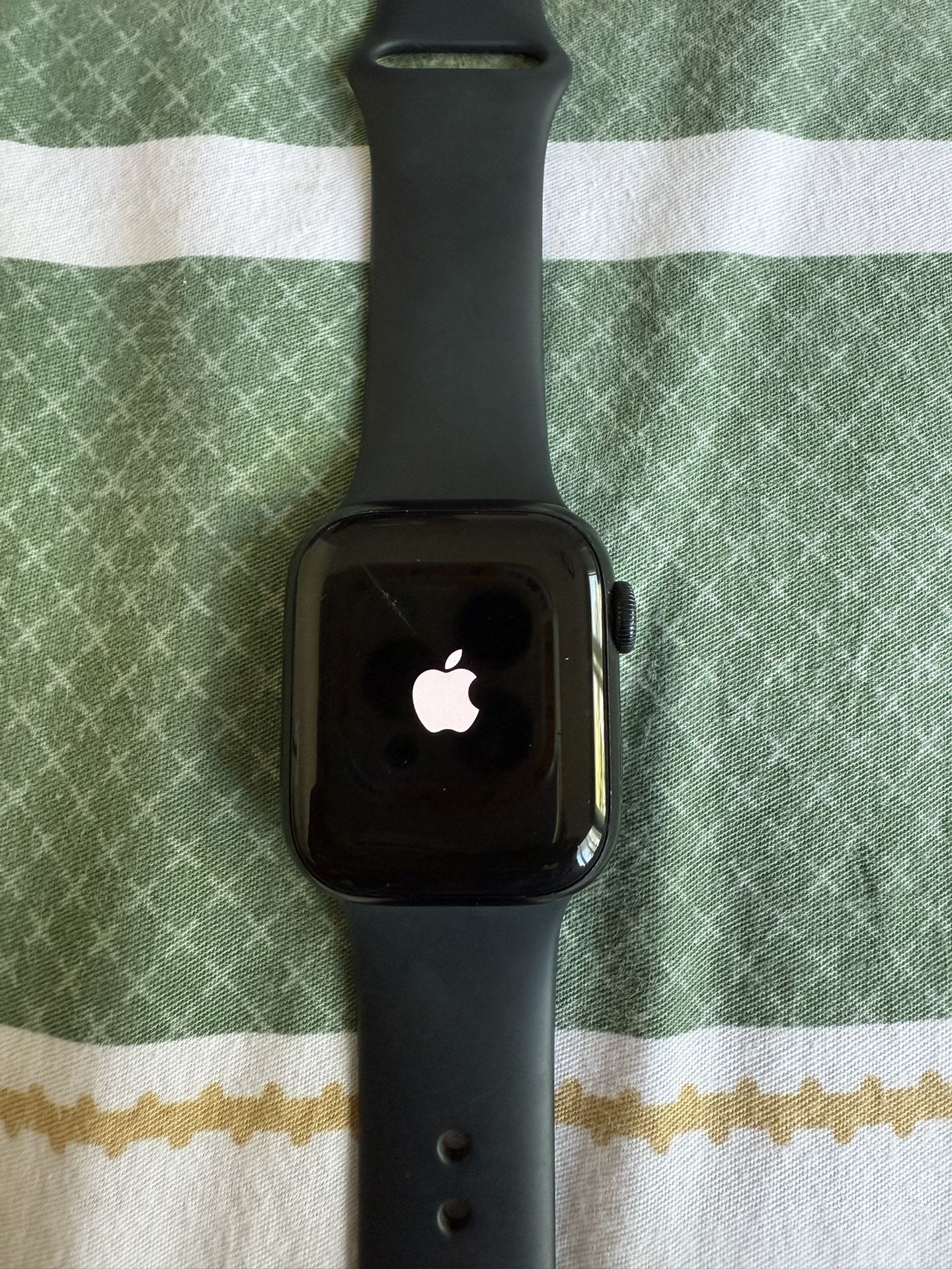 Apple Watch Series 8